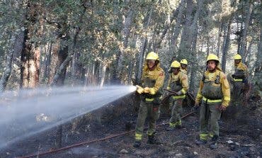 Extinguido por completo el mayor incendio forestal de este siglo en Madrid