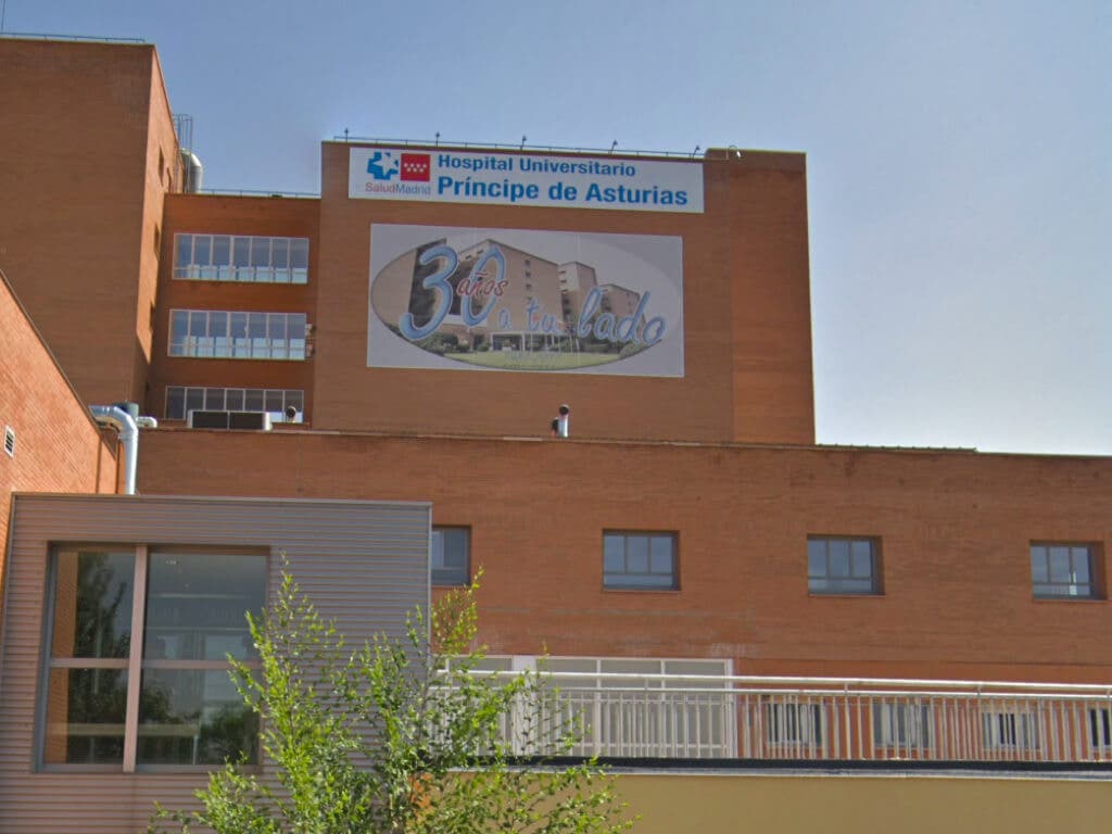 Teresa recibe el alta médica en el Hospital de Alcalá de Henares