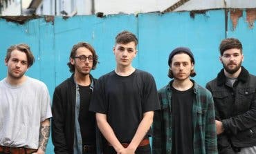 Detenido en Madrid por saltar a un escenario del Download y dar una patada al guitarrista