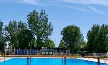 Algete mantiene cerrada su piscina al detectar coliformes fecales en el agua