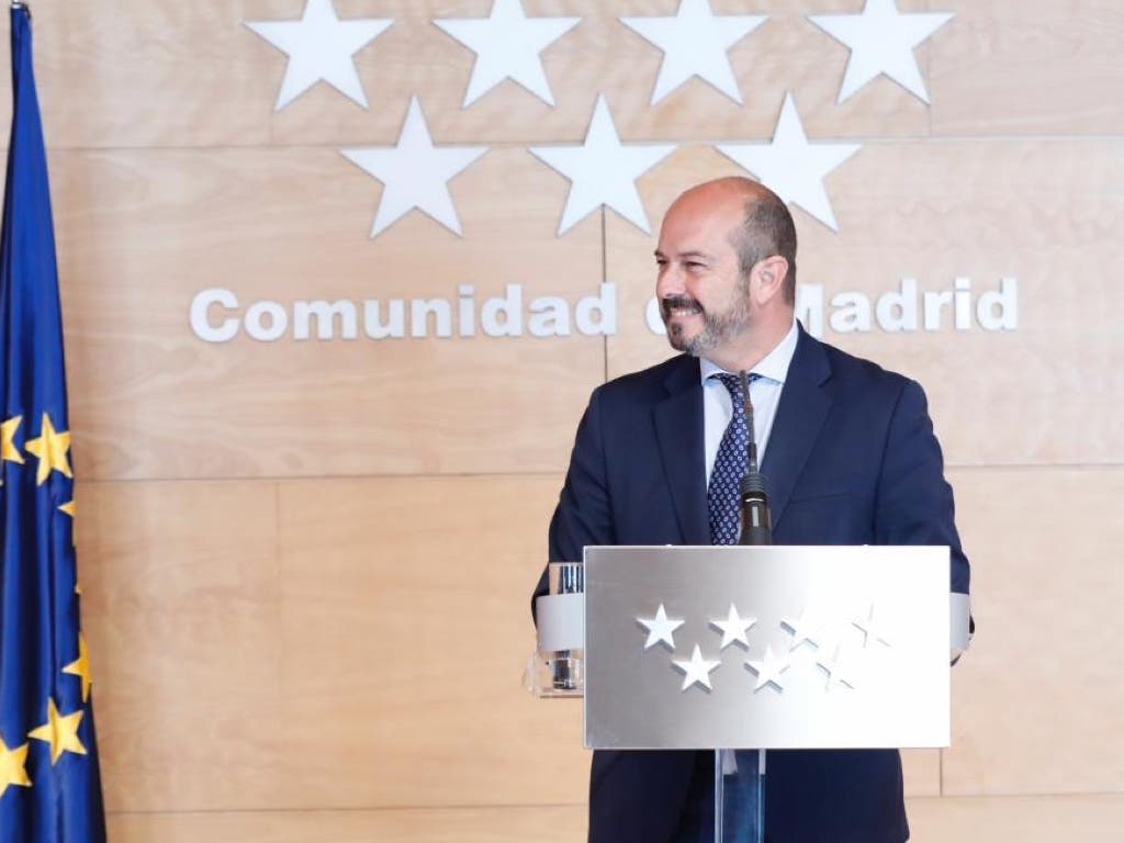 El exalcalde de Torrejón, Pedro Rollán, en la cúpula directiva del PP de Feijóo