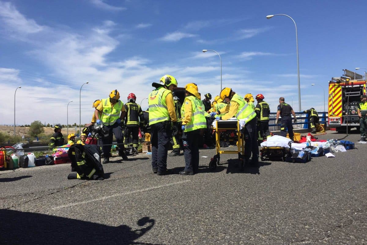 Un muerto y dos niñas heridas en un accidente en la M-45