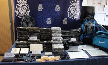 Dos detenidos cuando intentaban introducir 53 kg de cocaína en Barajas