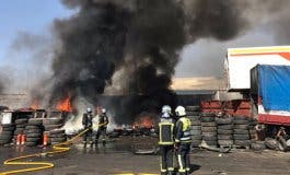 Un incendio calcina una chatarrería de Leganés