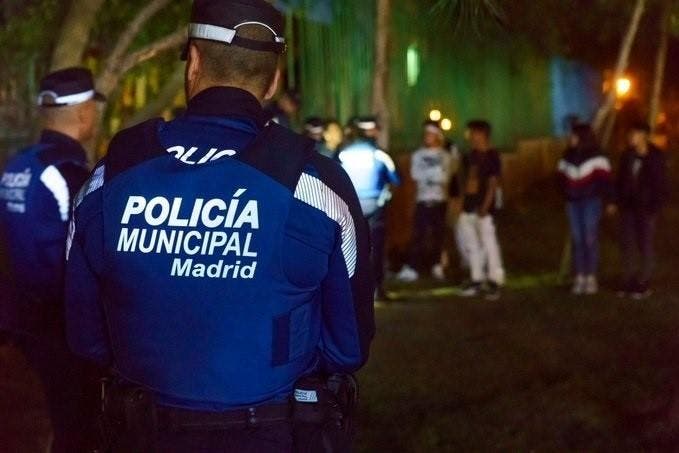 Detenido en Madrid por atacar a dos jóvenes con un machete de 45 centímetros de hoja