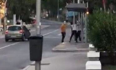 Podemos denuncia la agresión de dos enmascarados a dos menas en Madrid