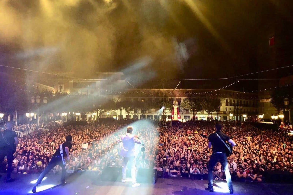 Blas Cantó dio en Torrejón su primer concierto tras ser elegido representante de España en Eurovisión