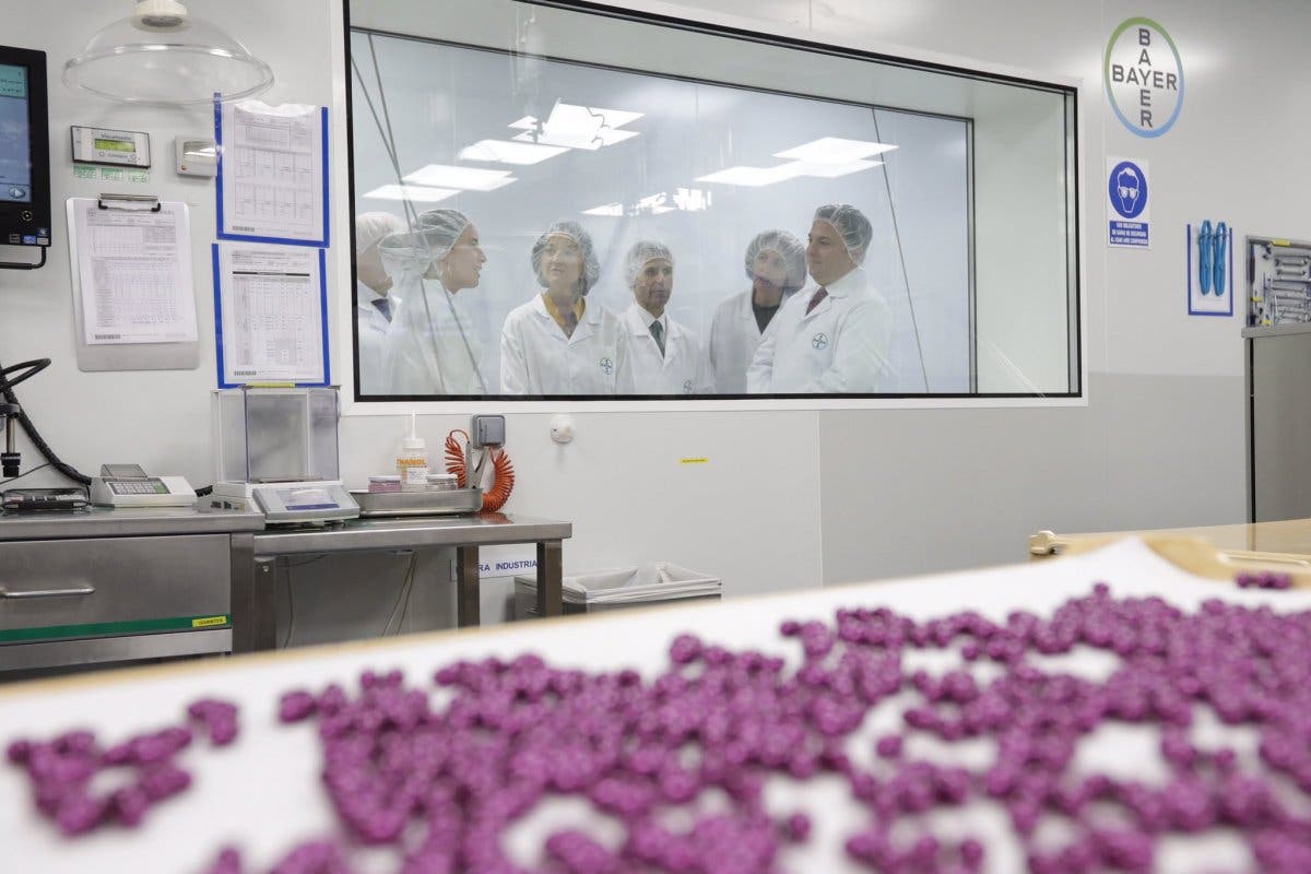 Bayer refuerza su planta de Alcalá de Henares donde espera crear 70 nuevos empleos