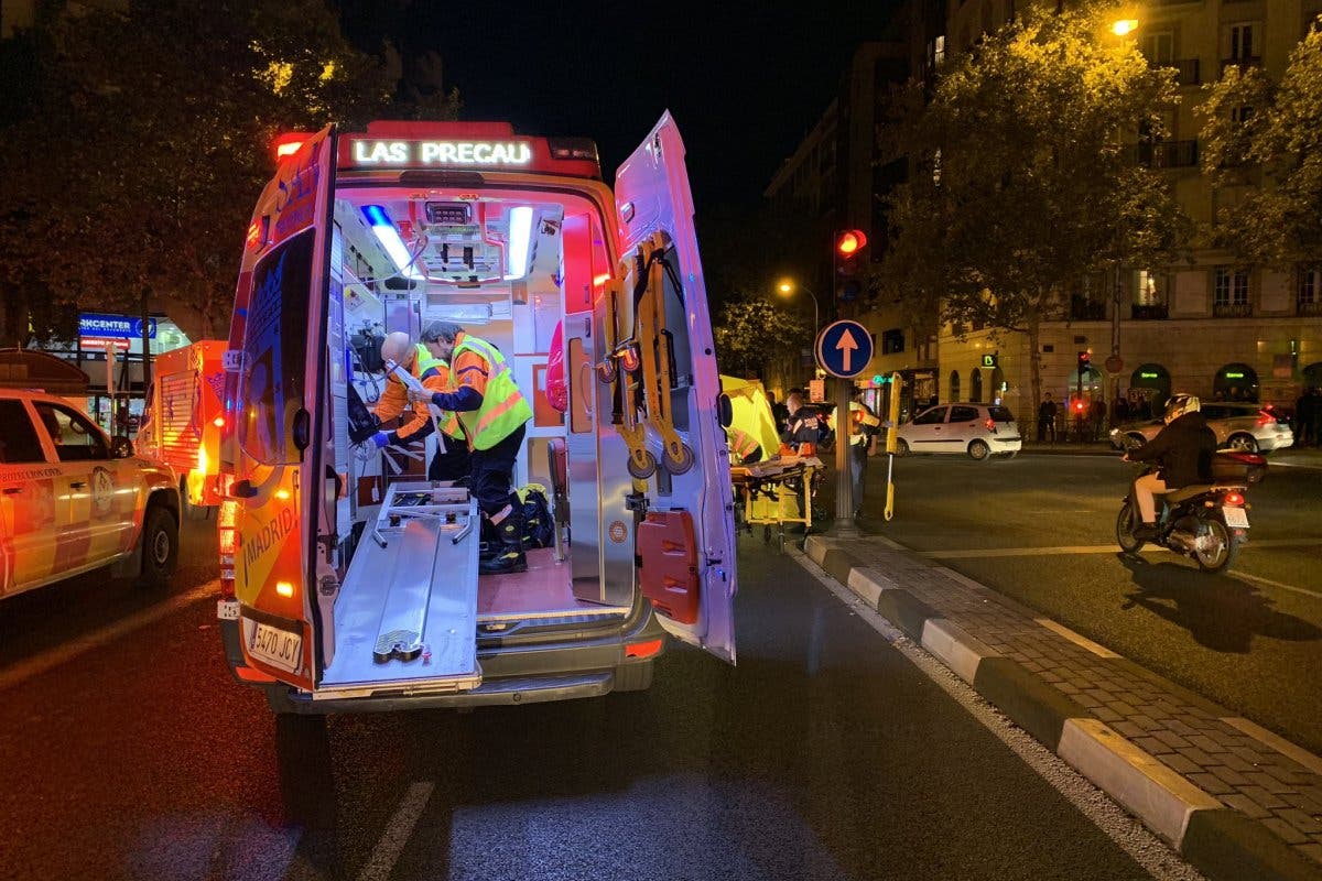 Herido grave un ciclista en Madrid tras chocar contra un coche 