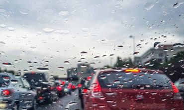 La lluvia complicará este miércoles la entrada a Madrid en hora punta