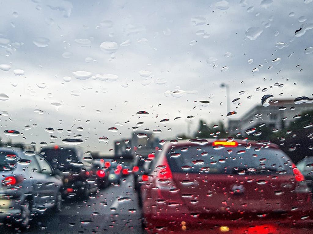 La lluvia complicará este miércoles la entrada a Madrid en hora punta