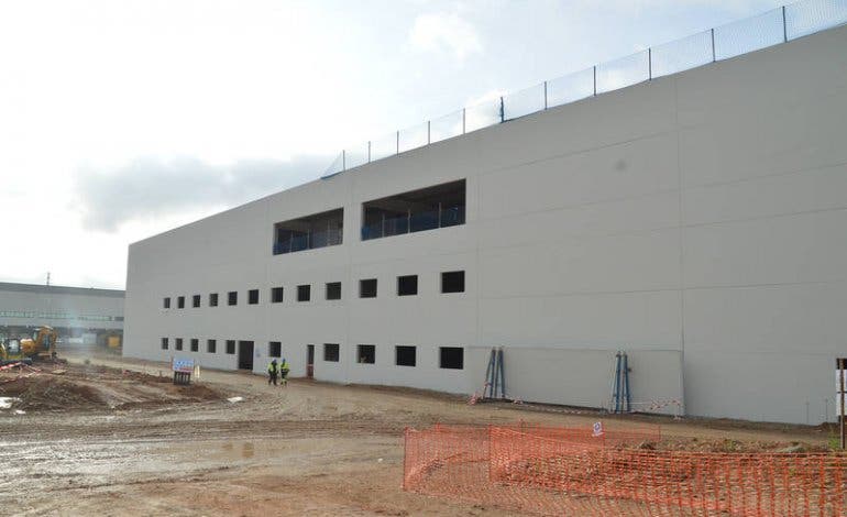 Carrefour creará más de 300 empleos en Azuqueca de Henares 