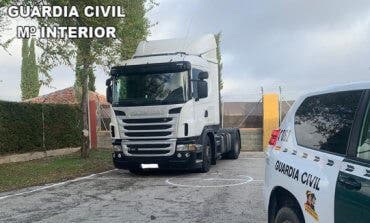 Detenido en la A-2 un fugitivo sin carnet tras robar un camión 