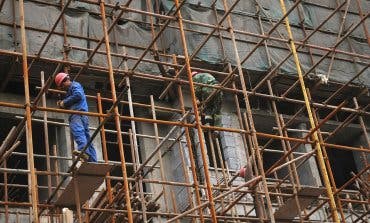 La Comunidad autoriza el convenio para rehabilitar 345 pisos en Coslada