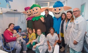 Los Guachis visitaron a los niños ingresados en el Hospital de Torrejón