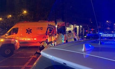 Un conductor se fuga tras dejar crítico a un motorista en Madrid