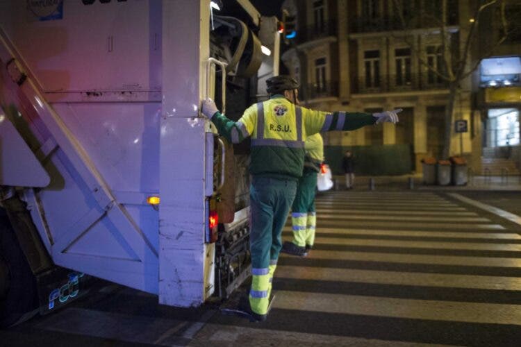 No habrá recogida de basura en Madrid en Nochevieja ni la mañana de Año Nuevo