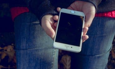 La Comunidad de Madrid prohibirá el uso de móviles en clase