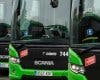 Investigada por conducir un autobús interurbano en Madrid usando dos móviles a la vez mientras circulaba por A-6