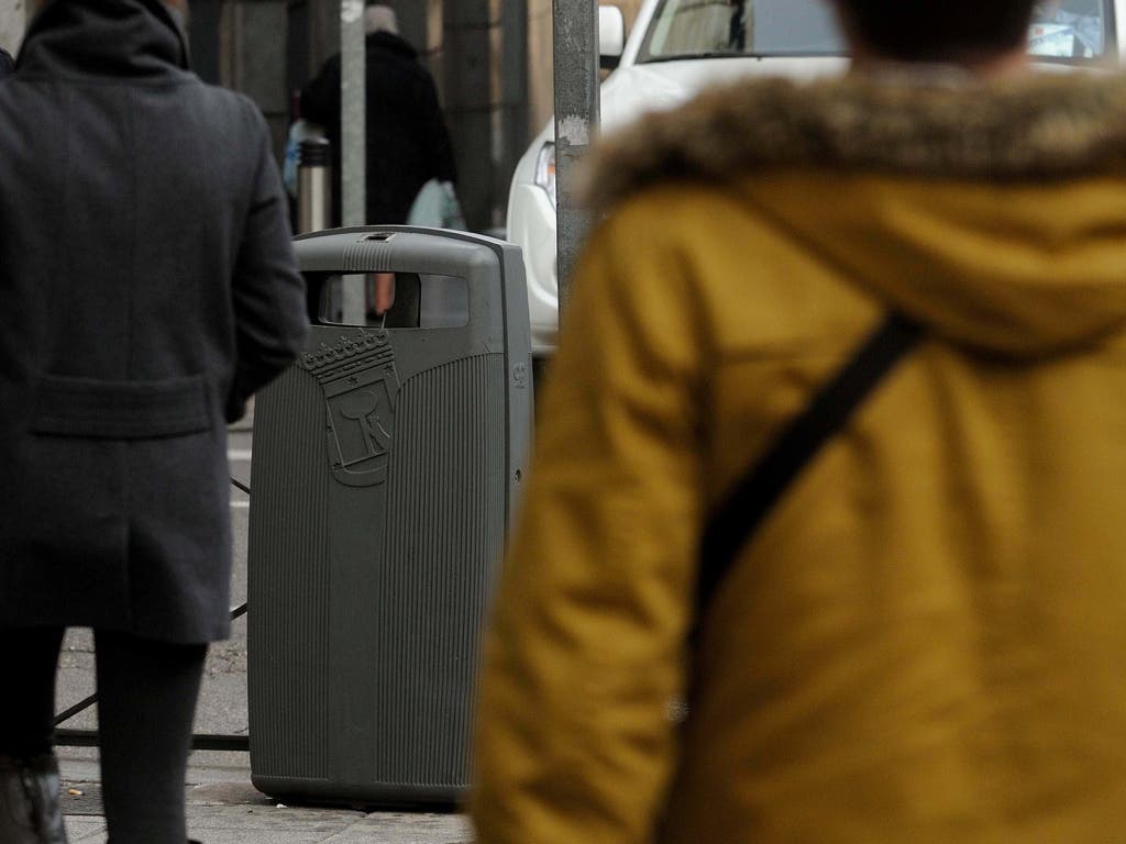 Madrid instalará 1.300 papeleras solares inteligentes   