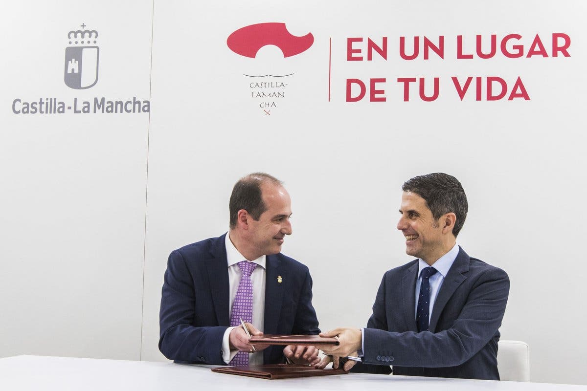 Alcalá de Henares y Guadalajara firman un protocolo de colaboración turística