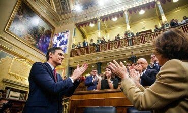 Pedro Sánchez, investido presidente del Gobierno por la mínima 