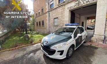 Detenido un anciano en Brihuega que disparó a un vecino por reclamarle 150 euros