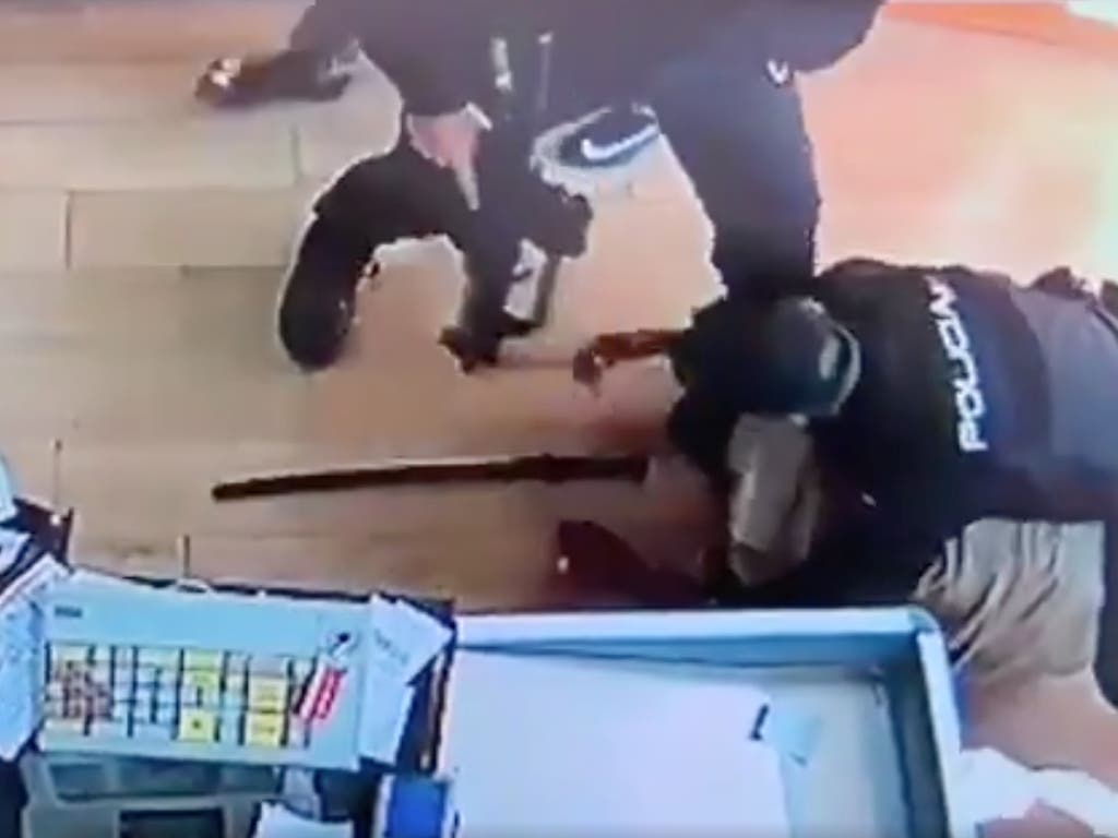 Espectacular intervención policial para impedir el atraco a un supermercado en Madrid