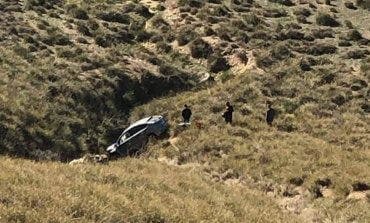 Herido un conductor tras despeñarse en el Cerro del Viso 