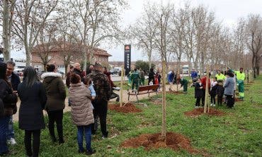 Azuqueca planta 100 árboles, uno por cada bebé nacido en 2019