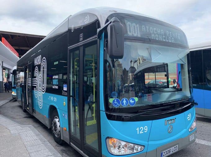 En marcha la primera línea de autobús gratuita de la EMT 