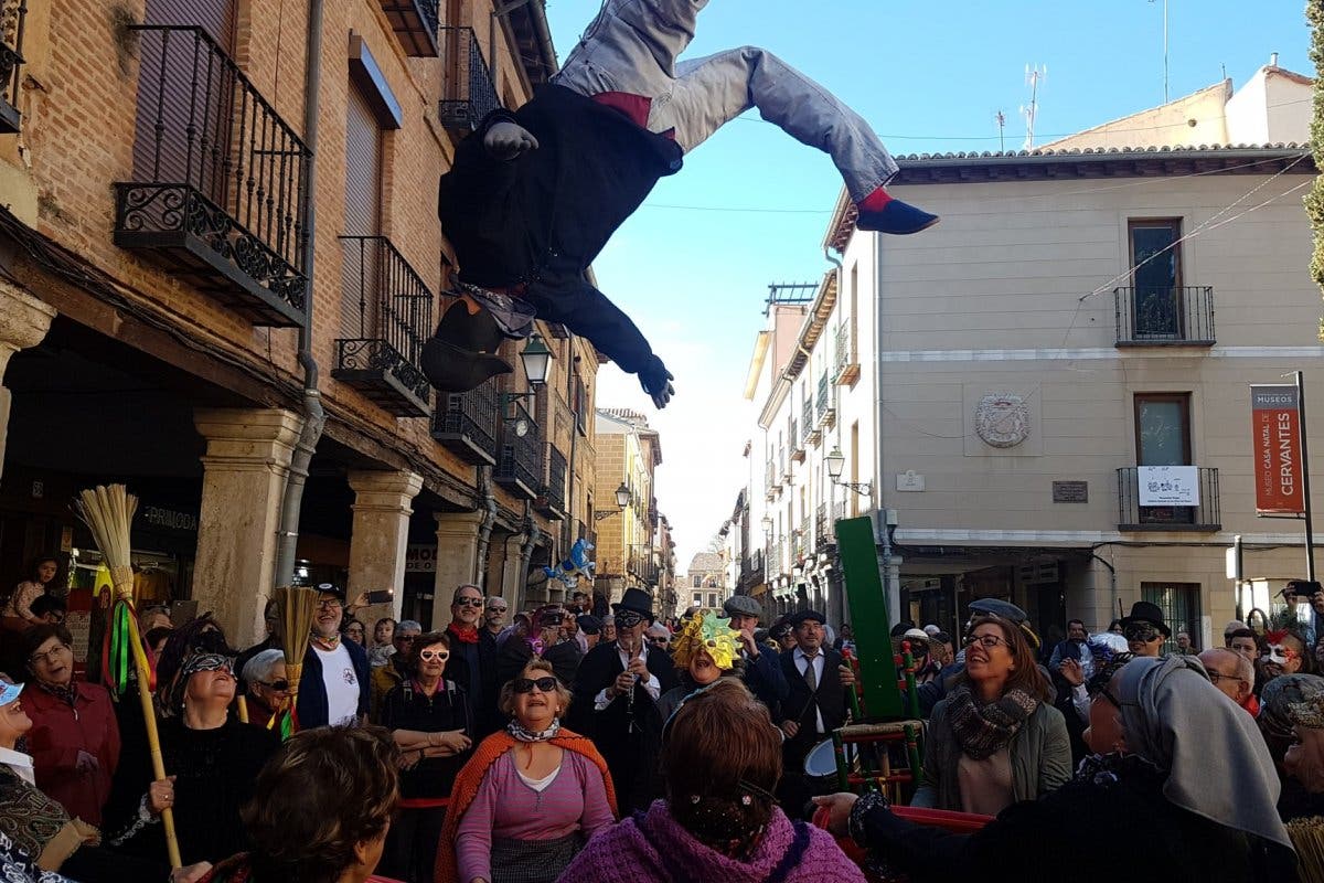 El Manteo del Pelele regresa a los Carnavales de Alcalá de Henares