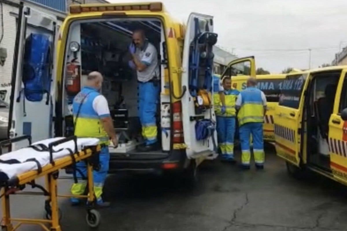 Herido muy grave un trabajador al caer desde seis metros de altura en Alcobendas