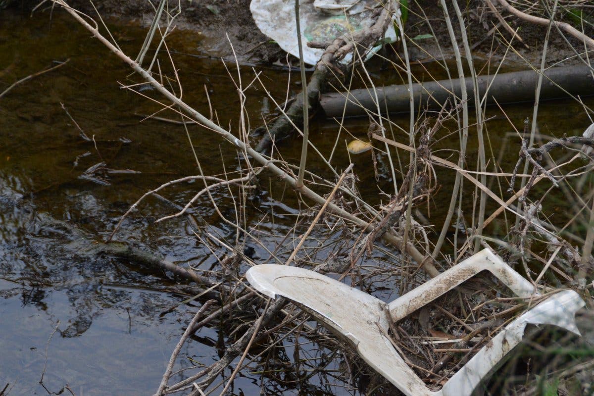 El lamentable estado de dos entornos naturales de Alcalá de Henares