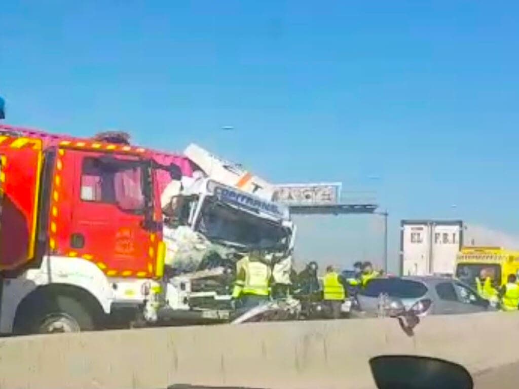 Tres heridos en un accidente en la A-2, en Alcalá de Henares