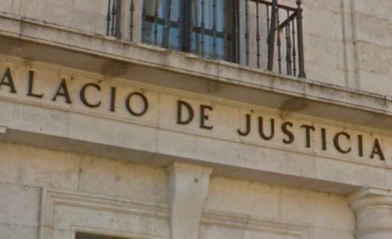Dos rumanos residentes en Coslada aceptan dos años de cárcel por robo