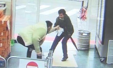 Detenido un atracador al que una anciana se enfrentó a paraguazos en Vallecas