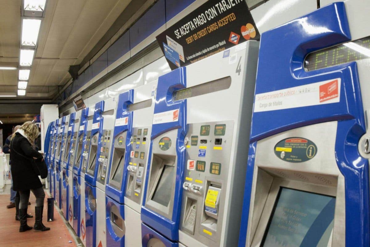 Metro de Madrid instala máquinas de venta rápida para agilizar la venta de billetes