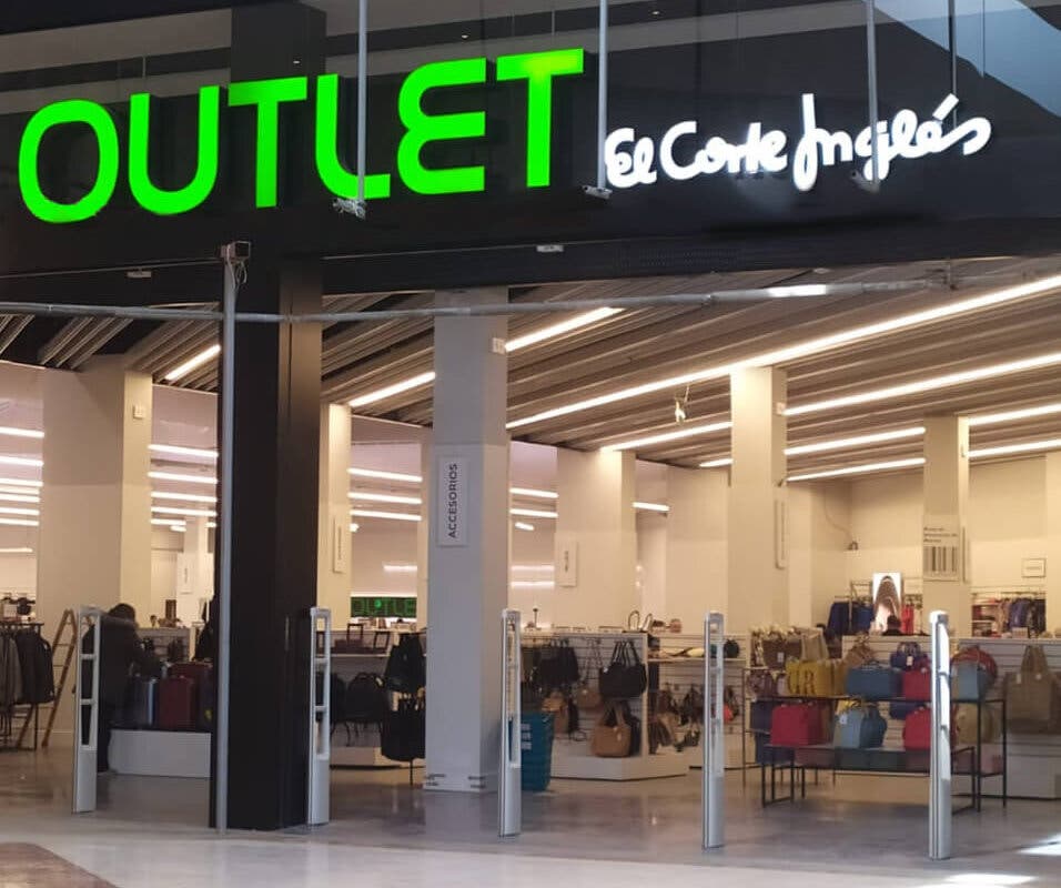 El Corte Inglés inaugura un nuevo outlet en Torrejón de Ardoz 