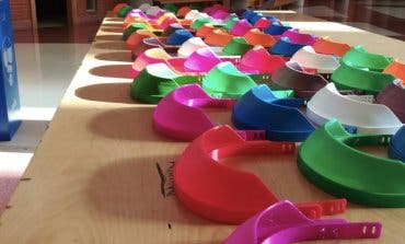 Estudiantes de Alcalá de Henares fabrican máscaras en 3D para el personal del hospital