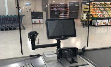 Mercadona: Mamparas en cajas y guantes obligatorios para clientes desde el lunes