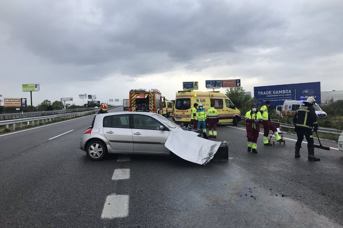 Un guardia civil y un operario de carreteras, arrollados por un coche en la M-503