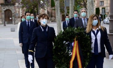 Un 23 de abril atípico en Alcalá de Henares: sin ceremonia y con mascarillas