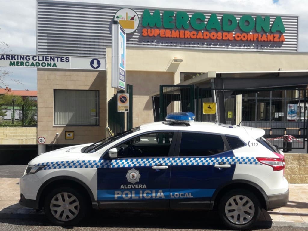 Llevarse los carros del Mercadona a casa, la últma moda en Alovera