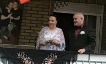 Una boda de aniversario en los balcones de San Fernando de Henares