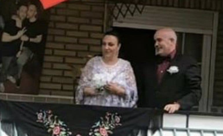 Una boda de aniversario en los balcones de San Fernando de Henares
