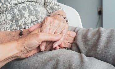 Los madrileños podrán visitar en las residencias a sus familiares enfermos terminales