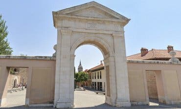Coronavirus: Alcalá de Henares colocará un crespón negro en la Puerta de Madrid