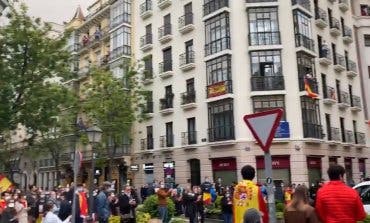 Crecen las protestas contra el Gobierno tras no pasar Madrid de fase