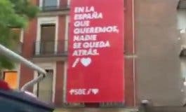 Las caceroladas llegan a la sede del PSOE y al chalet de Pablo Iglesias